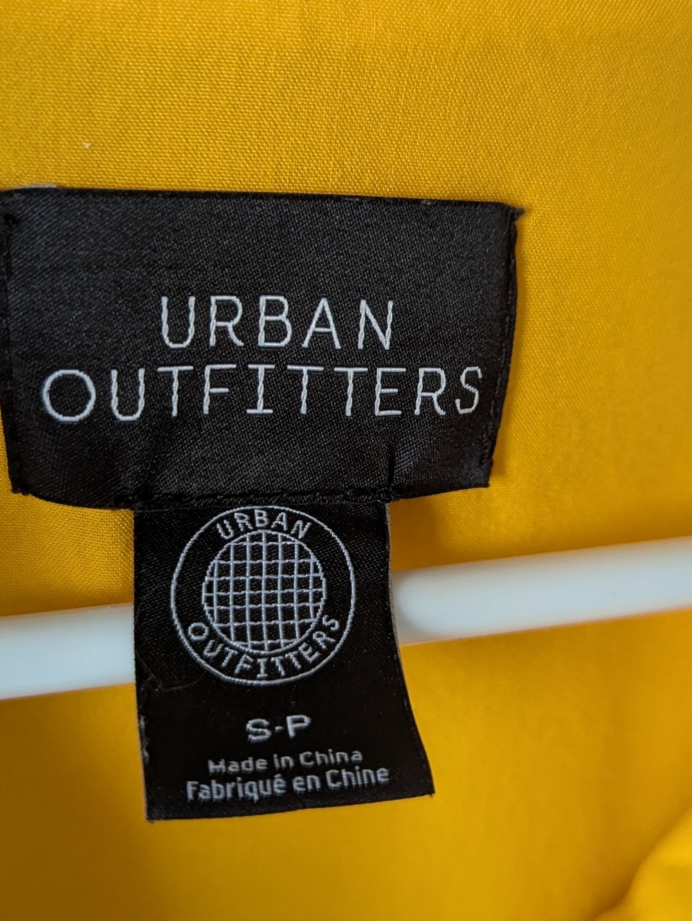 Urban Outfitters Bright Warm Yellow Crop Quilted Jacket Size Small - Picture 4 of 10